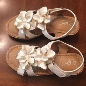 Adorable girls sandals